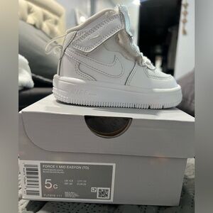 Nike White Baby Force 1 Mid Easy-On Sneakers